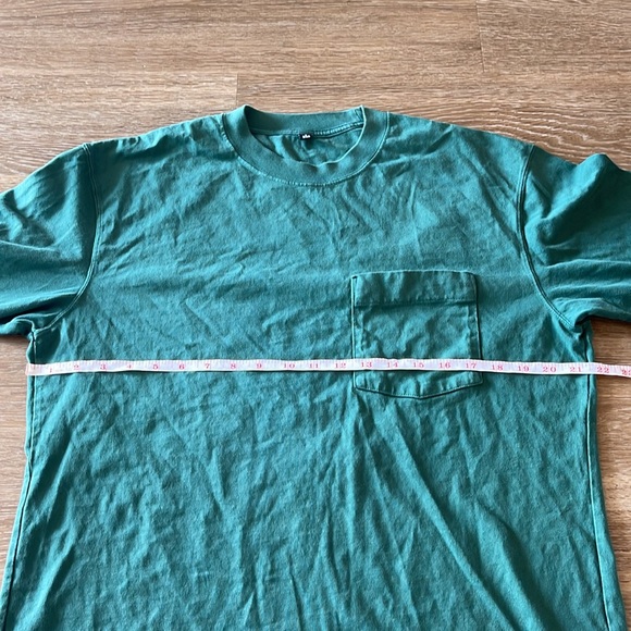 Uniqlo long sleeve - Picture 3 of 4